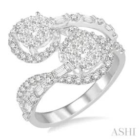 1 Ctw Split Swirl Center Round and Baguette Diamond 2stone Lovebright Ring in 14K White Gold