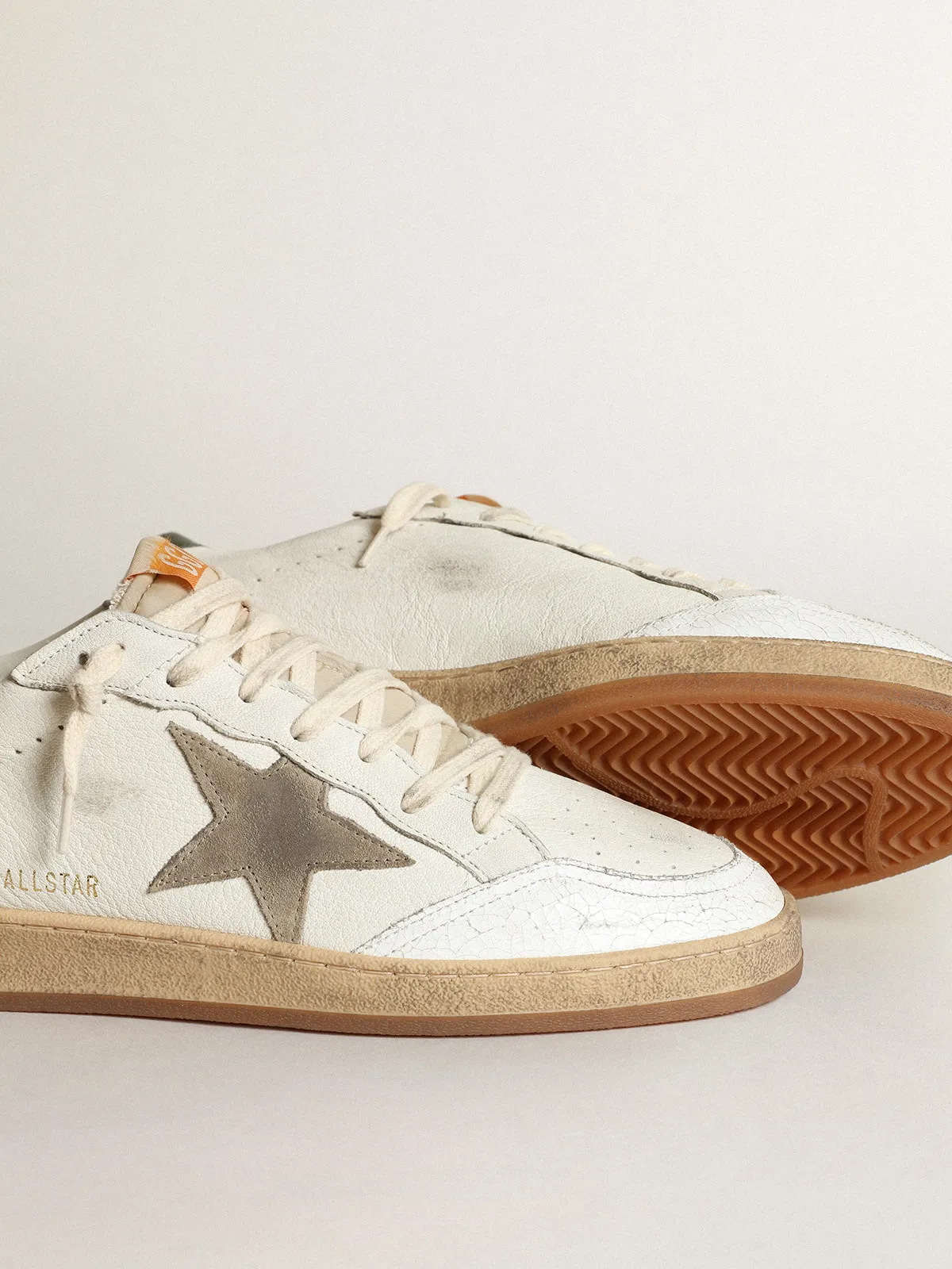 Men's Ball Star in white nappa with dove gray suede star